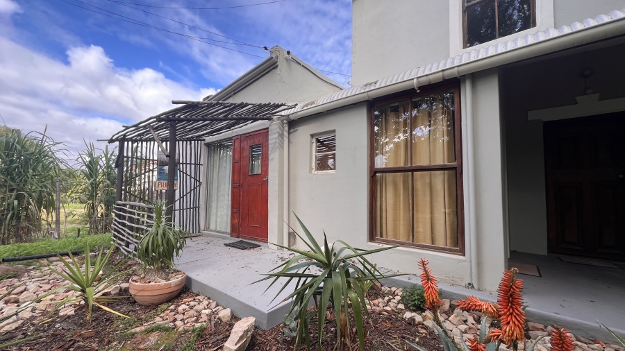 4 Bedroom Property for Sale in Redelinghuys Western Cape